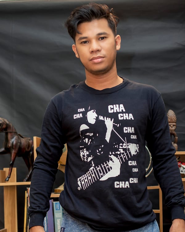 Peter from Phnom Penh wearing a shirt by Mrugacz.